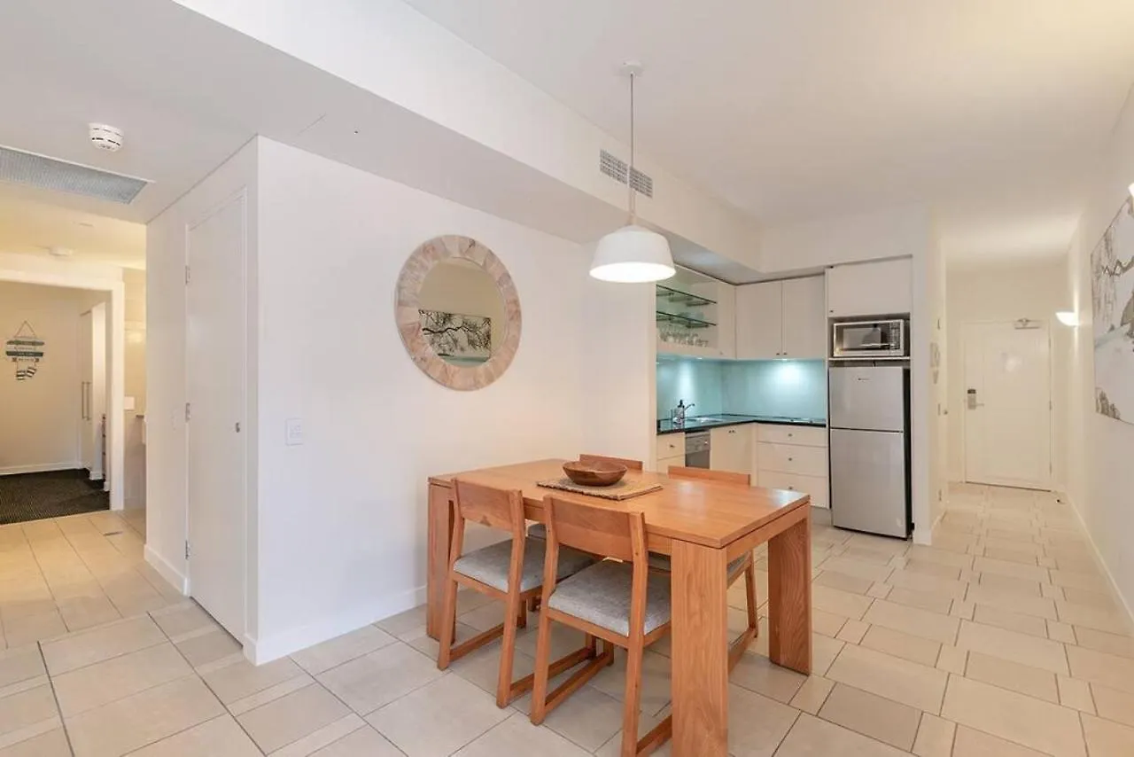 Apartment Ferienwohnung Poolside Luxury On Hastings St 212 Noosa Heads